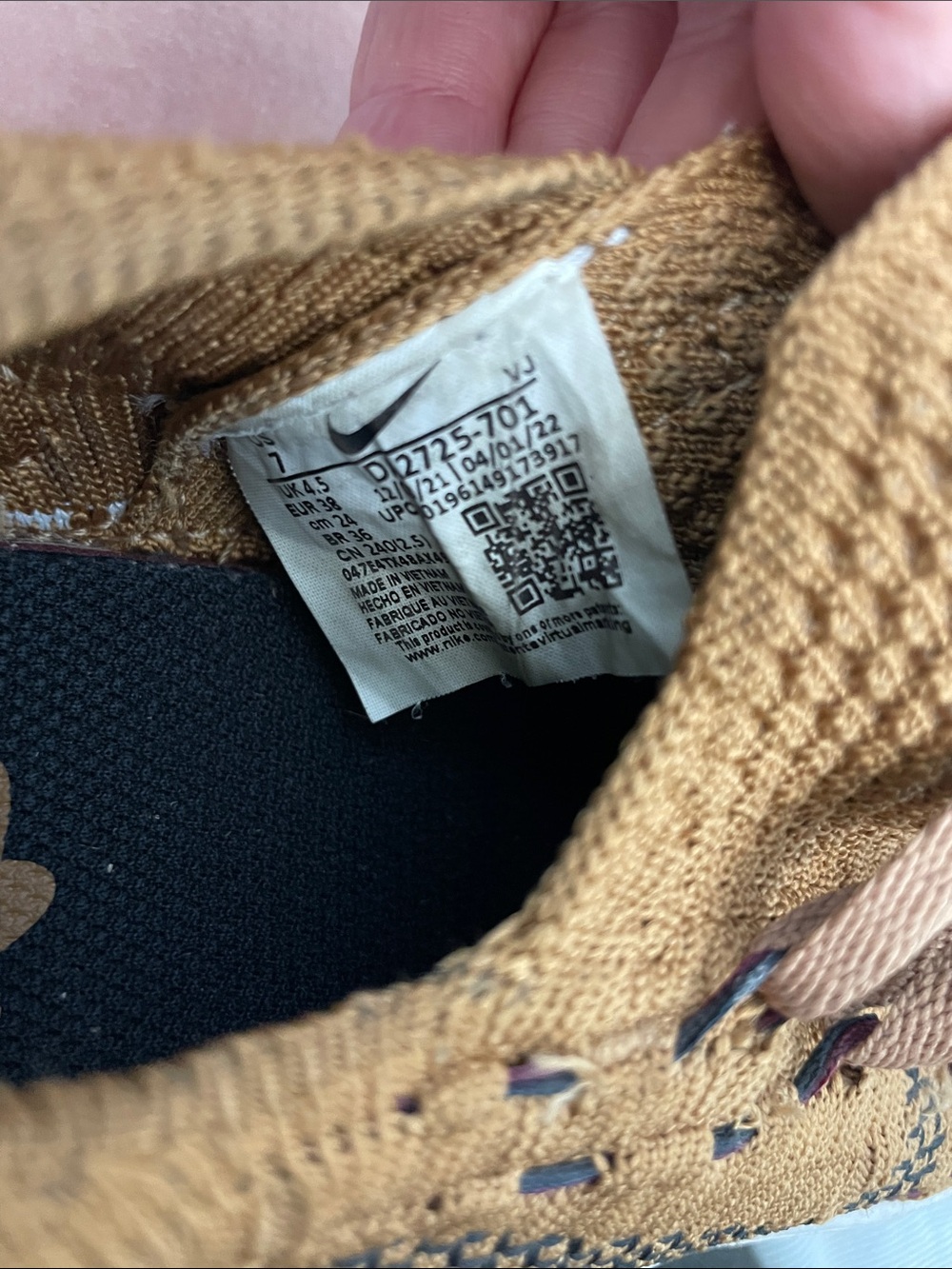 Nike Space Hippie 04 Wheat/ Black-Dark Beetroot DA2725-701 - Picture 7 of 9